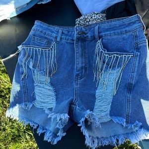 Jean shorts with rhinestone fringe